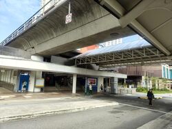 Bukit Batok Central (D23), Shop House #569192001